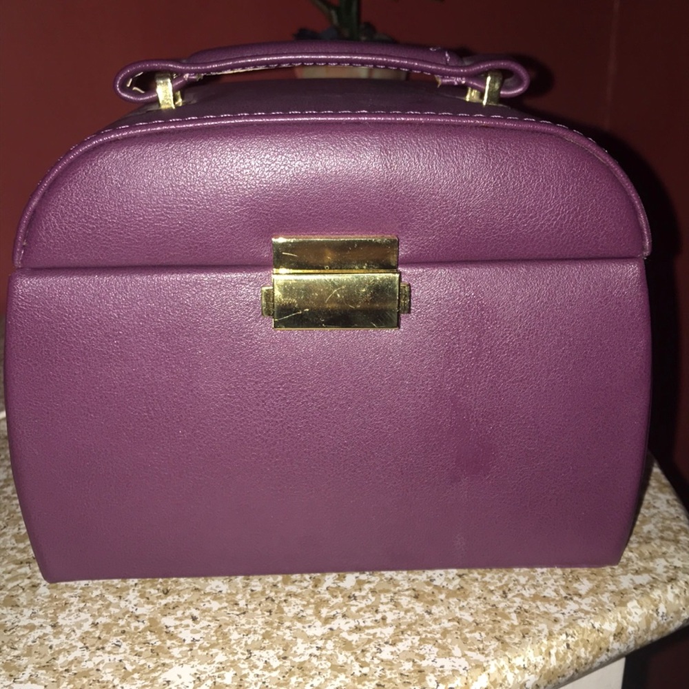 Small jewelry box